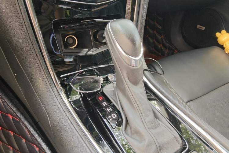 Used Cadillac ATS-L 2016 28T Fashion Edition Gear Lever