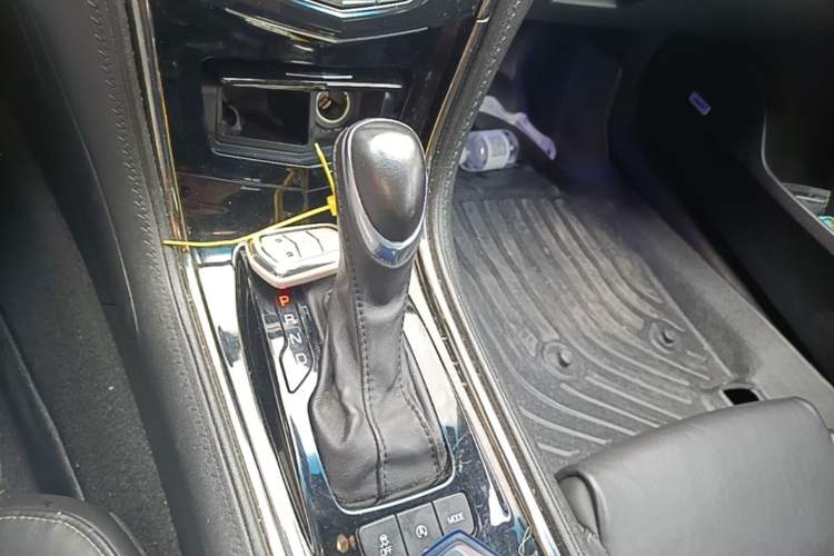 Used Cadillac ATS-L 2016 28T Fashion Edition Gear Lever
