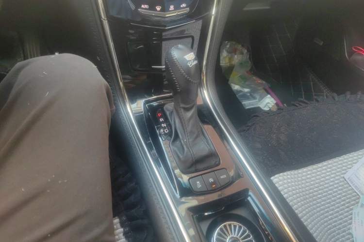Used Cadillac ATS-L 2016 28T Fashion Edition Gear Lever