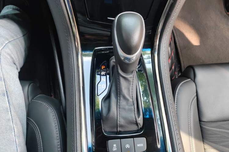 Used Cadillac ATS-L 2016 28T Tech Edition Gear Lever