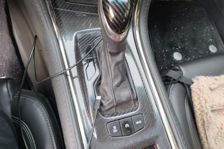 Used Cadillac ATS-L 2016 28T Tech Edition Gear Lever