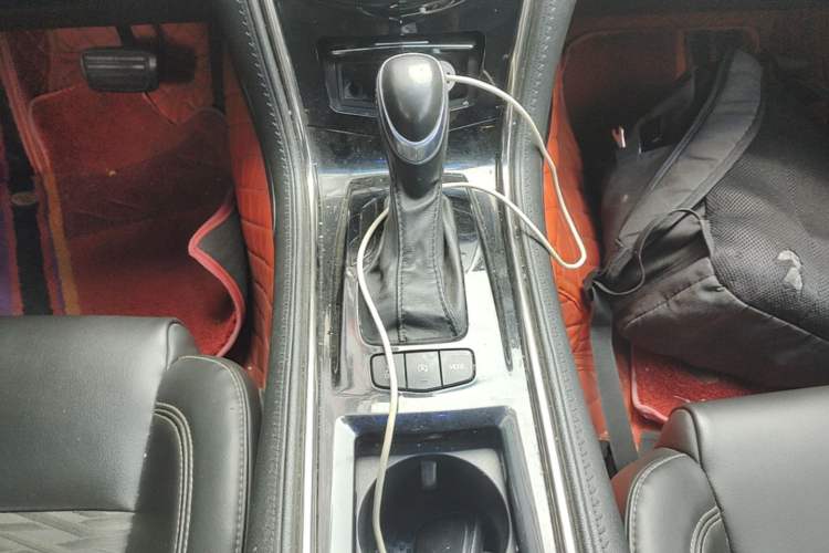 Used Cadillac ATS-L 2016 28T Tech Edition Gear Lever