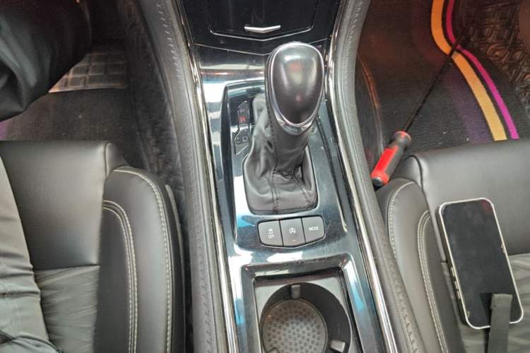 Used Cadillac ATS-L 2016 28T Tech Edition Gear Lever