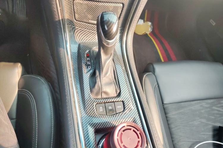 Used Cadillac ATS-L 2016 28T Tech Edition Gear Lever