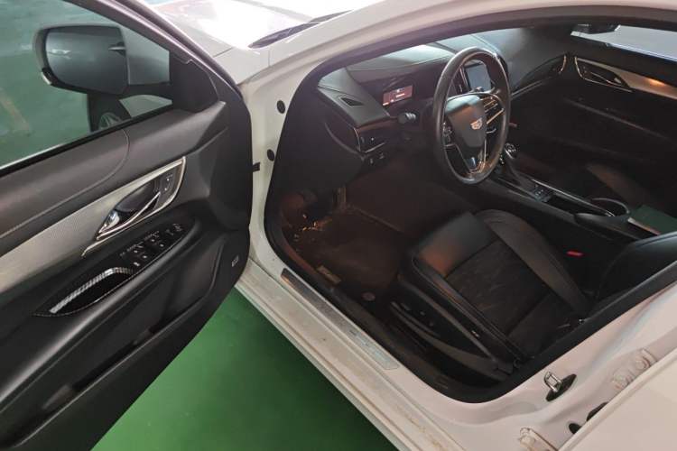 Used Cadillac ATS-L 2016 28T Tech Edition Interior 3