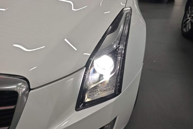 Used Cadillac ATS-L 2016 25T Comfort Model Left Front Headlight