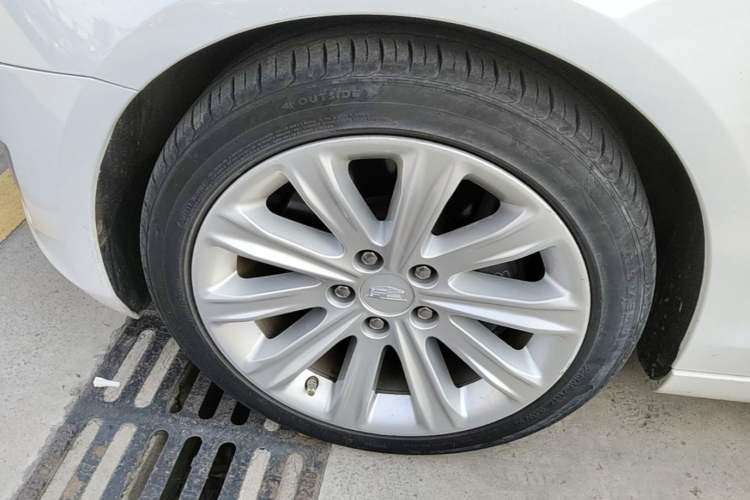 Used Cadillac ATS-L 2016 28T Fashion Edition Left Front Wheel Hub