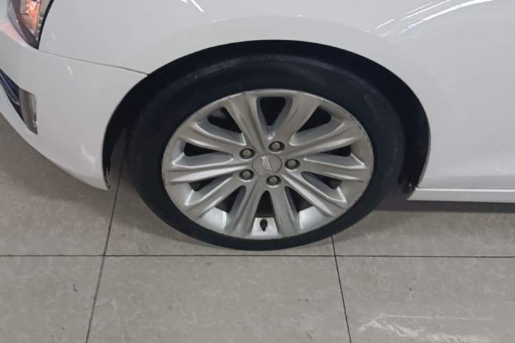 Used Cadillac ATS-L 2016 28T Tech Edition Left Front Wheel Hub