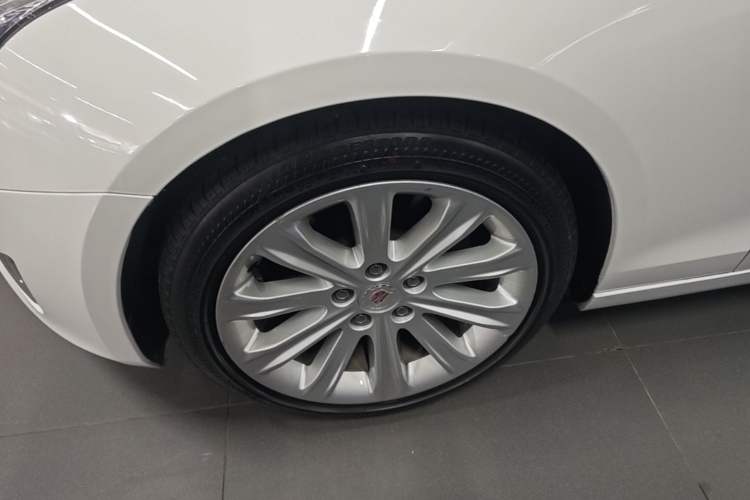 Used Cadillac ATS-L 2016 25T Comfort Model Left Front Wheel Hub