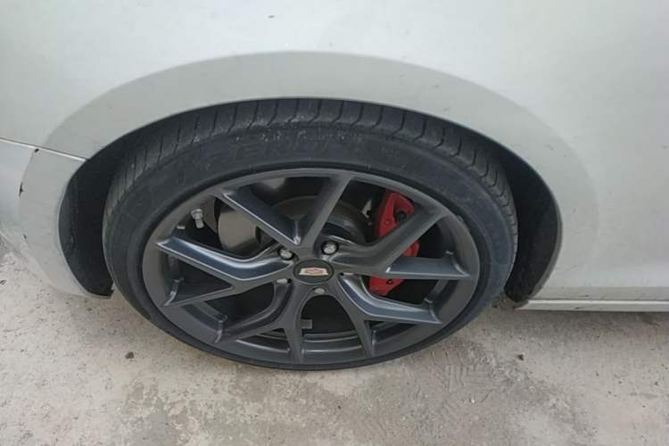 Used Cadillac ATS-L 2016 28T Fashion Edition Left Front Wheel Hub
