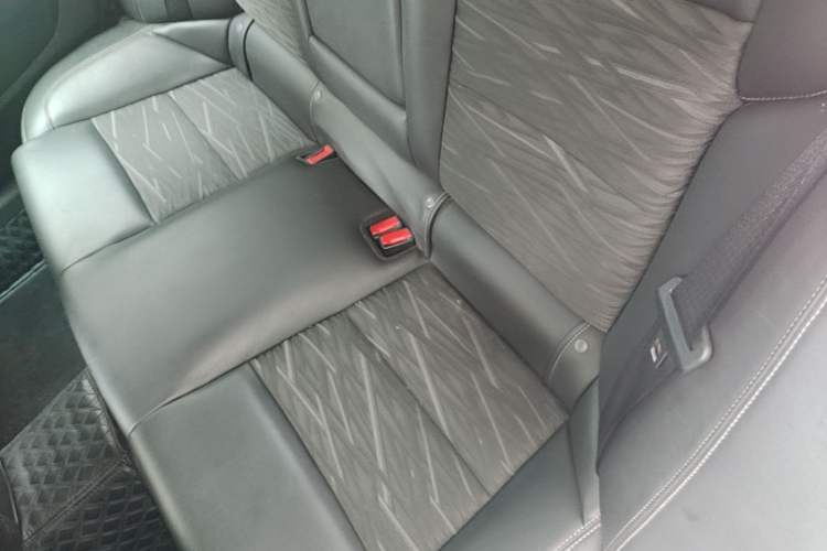 Used Cadillac ATS-L 2016 28T Tech Edition Left Rear Seat