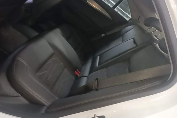 Used Cadillac ATS-L 2016 28T Tech Edition Left Rear Seat