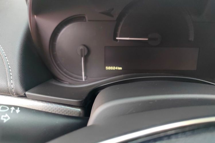 Used Cadillac ATS-L 2016 28T Tech Edition Odometer Close Up