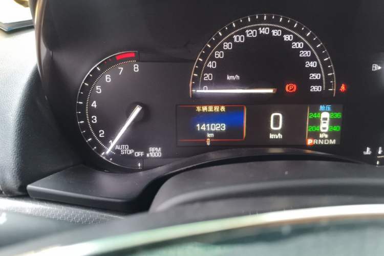 Used Cadillac ATS-L 2016 28T Tech Edition Odometer Close Up