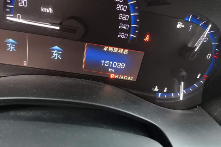 Used Cadillac ATS-L 2016 28T Luxury Version Odometer Close Up