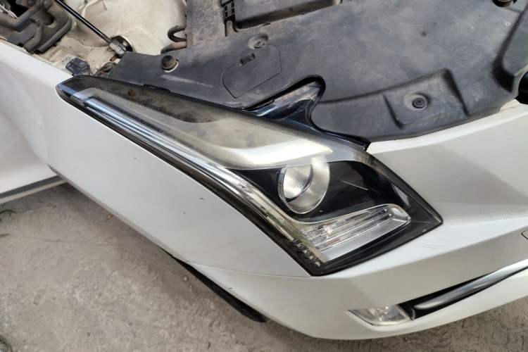 Used Cadillac ATS-L 2016 28T Fashion Edition Right Front Headlight