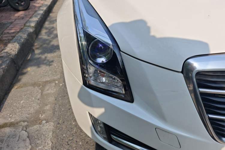 Used Cadillac ATS-L 2016 28T Fashion Edition Right Front Headlight