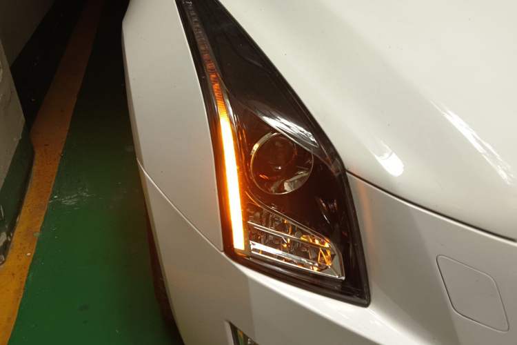 Used Cadillac ATS-L 2016 28T Luxury Version Right Front Headlight