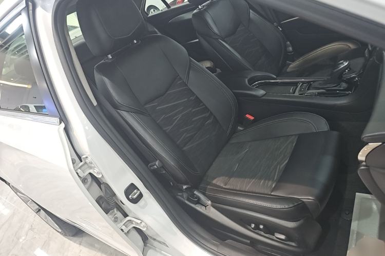 Used Cadillac ATS-L 2016 28T Tech Edition Right Front Seat