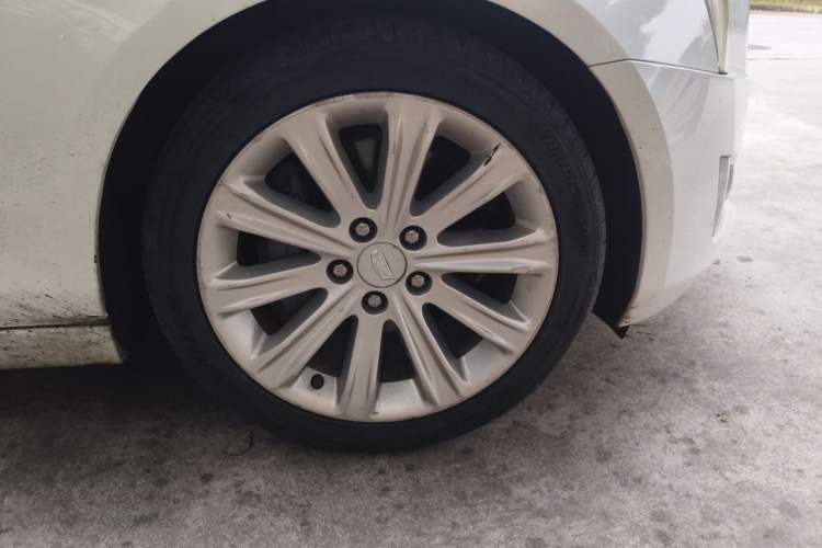 Used Cadillac ATS-L 2016 28T Fashion Edition Right Front Wheel Hub