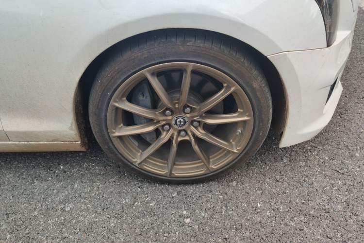 Used Cadillac ATS-L 2016 28T Fashion Edition Right Front Wheel Hub