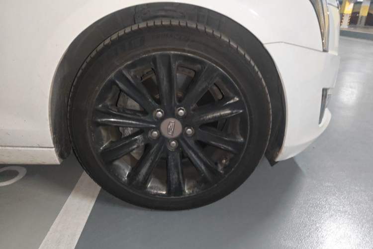Used Cadillac ATS-L 2016 28T Fashion Edition Right Front Wheel Hub