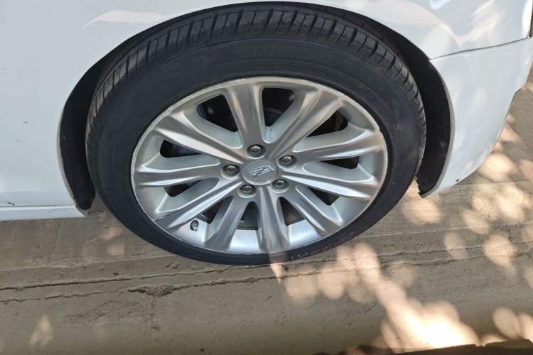 Used Cadillac ATS-L 2016 28T Fashion Edition Right Front Wheel Hub