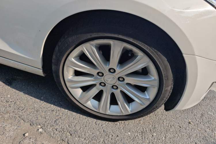 Used Cadillac ATS-L 2016 28T Fashion Edition Right Front Wheel Hub