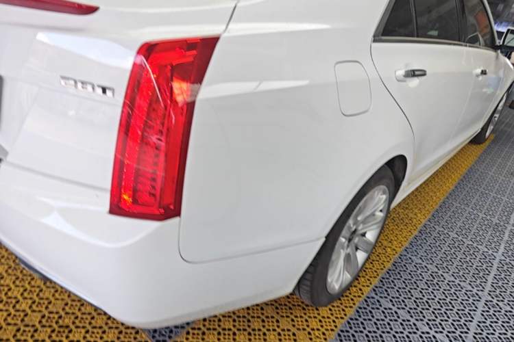 Used Cadillac ATS-L 2016 28T Tech Edition Right Rear Taillight