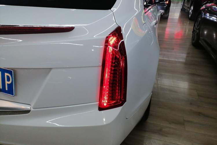 Used Cadillac ATS-L 2016 28T Tech Edition Right Rear Taillight