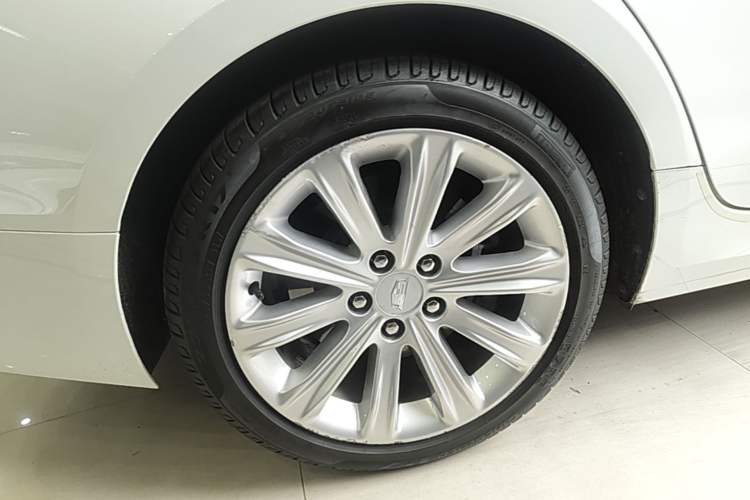 Used Cadillac ATS-L 2016 28T Fashion Edition Right Rear Wheel Hub
