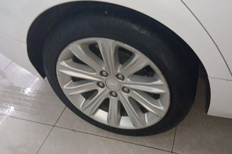 Used Cadillac ATS-L 2016 28T Tech Edition Right Rear Wheel Hub