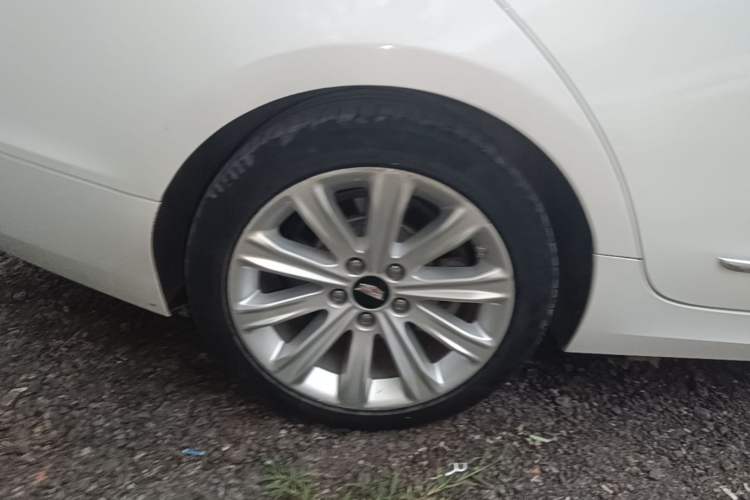Used Cadillac ATS-L 2016 28T Fashion Edition Right Rear Wheel Hub