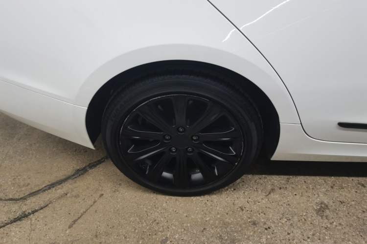 Used Cadillac ATS-L 2016 28T Fashion Edition Right Rear Wheel Hub