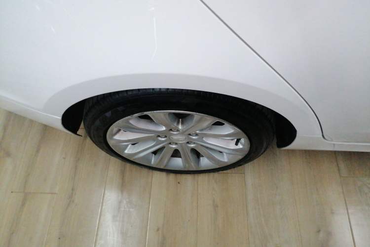 Used Cadillac ATS-L 2016 28T Tech Edition Right Rear Wheel Hub