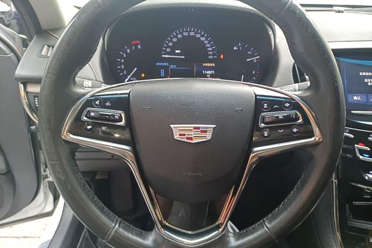 Used Cadillac ATS-L 2016 28T Fashion Edition Steering Wheel