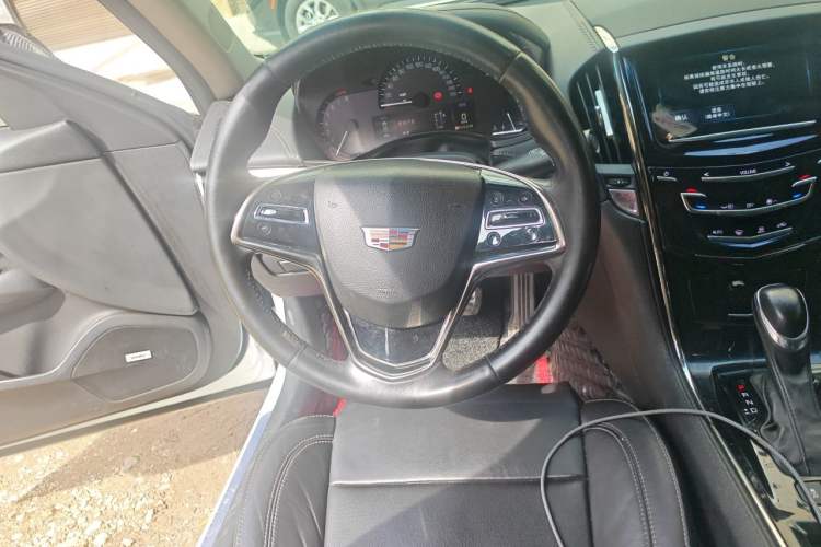 Used Cadillac ATS-L 2016 28T Fashion Edition Steering Wheel