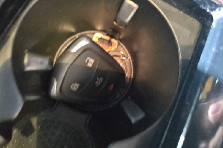 Used Cadillac ATS-L 2016 28T Fashion Edition Vehicle Key