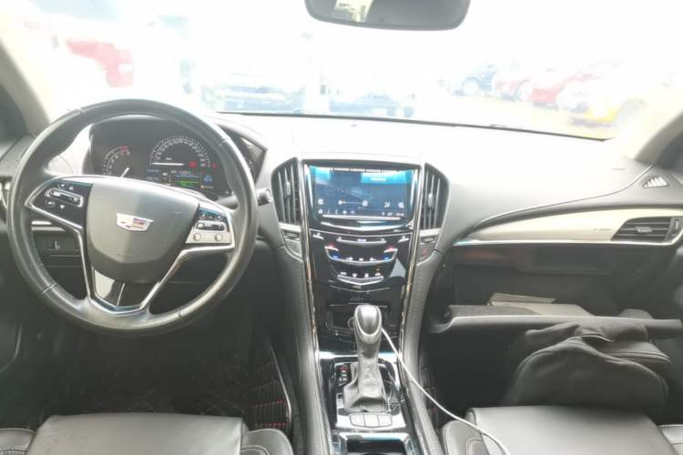 Used Cadillac ATS-L 2017 28T Fashion Edition Center Console