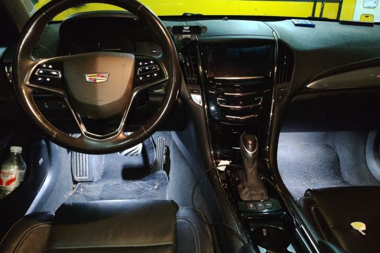 Used Cadillac ATS-L 2017 28T Fashion Edition Center Console