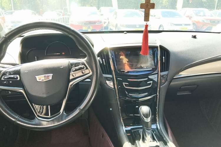 Used Cadillac ATS-L 2017 28T Fashion Edition Center Console
