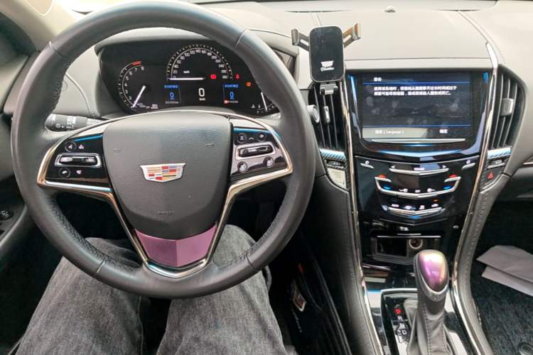 Used Cadillac ATS-L 2017 28T Fashion Edition Center Console
