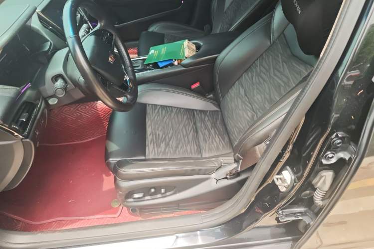 Used Cadillac ATS-L 2017 28T Tech Edition Driver Seat