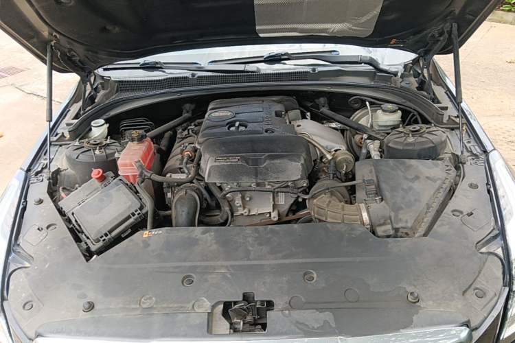 Used Cadillac ATS-L 2017 28T Tech Edition Engine Bay