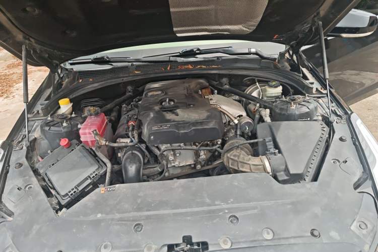 Used Cadillac ATS-L 2017 28T Tech Edition Engine Bay