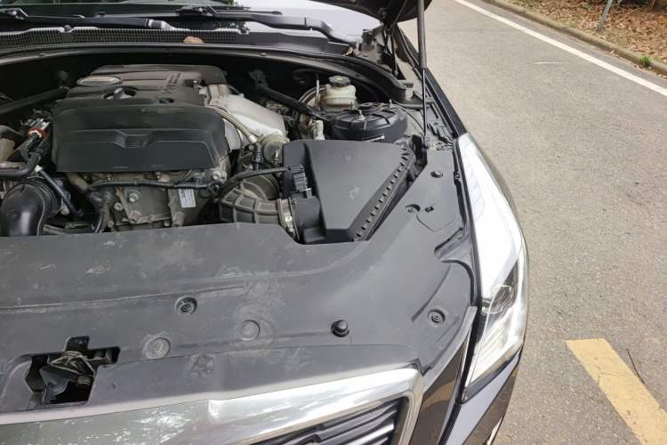 Used Cadillac ATS-L 2017 28T Fashion Edition Engine Bay Left