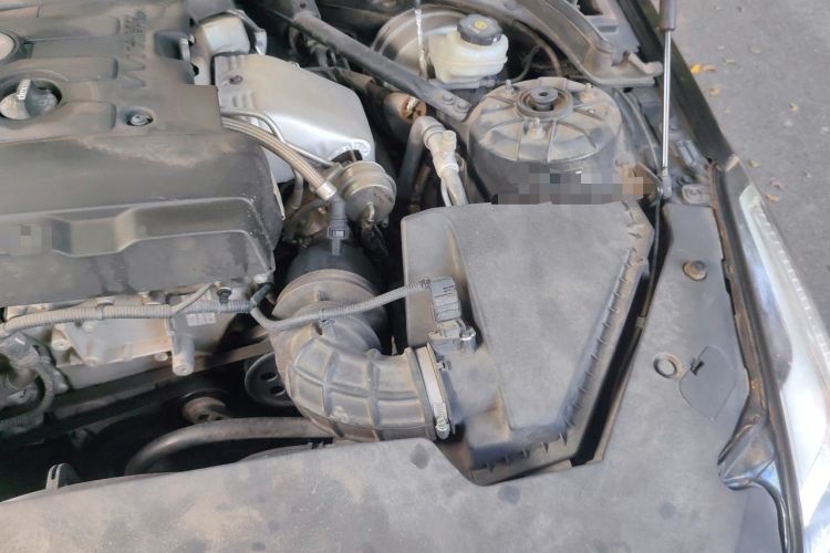 Used Cadillac ATS-L 2017 28T Fashion Edition Engine Bay Left