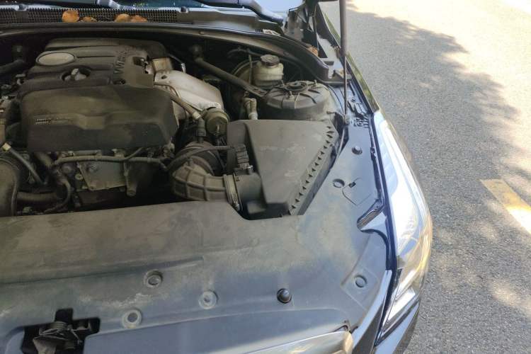 Used Cadillac ATS-L 2017 28T Fashion Edition Engine Bay Left