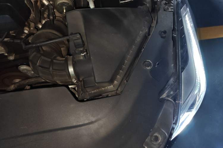 Used Cadillac ATS-L 2017 28T Fashion Edition Engine Bay Left