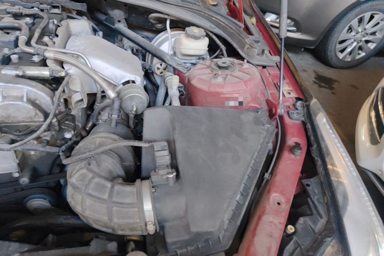 Used Cadillac ATS-L 2017 28T Tech Edition Engine Bay Left